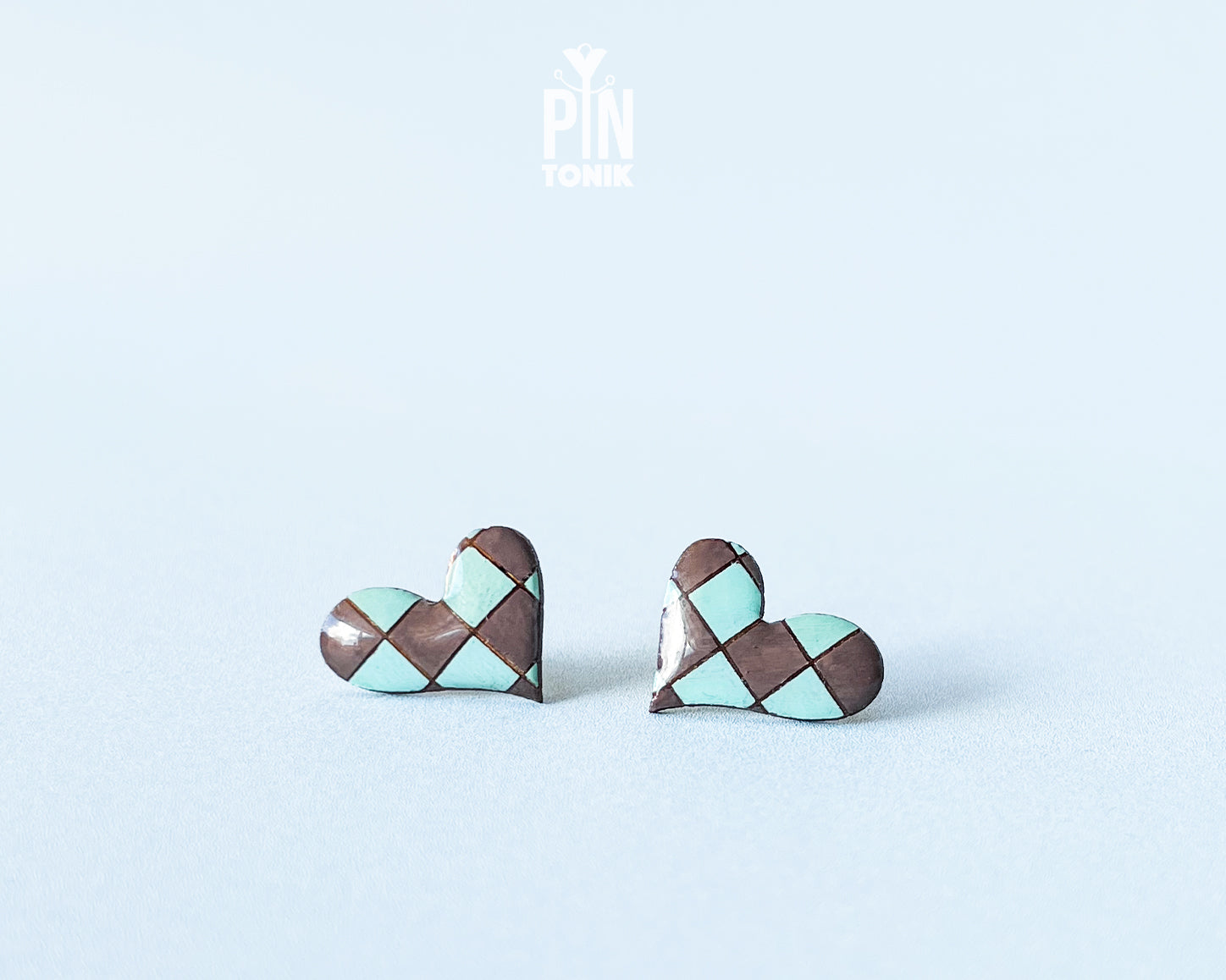 Arlequin Heart Studs