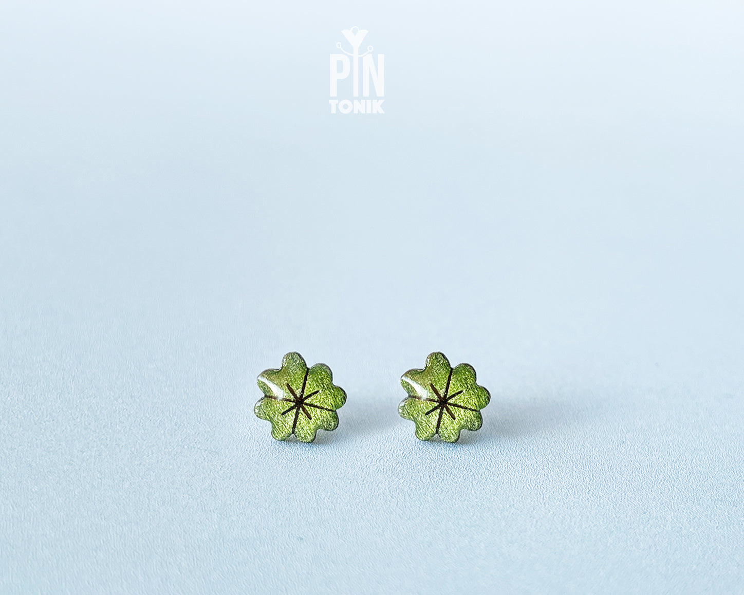 Clous d'oreilles trèfle à quatre feuilles