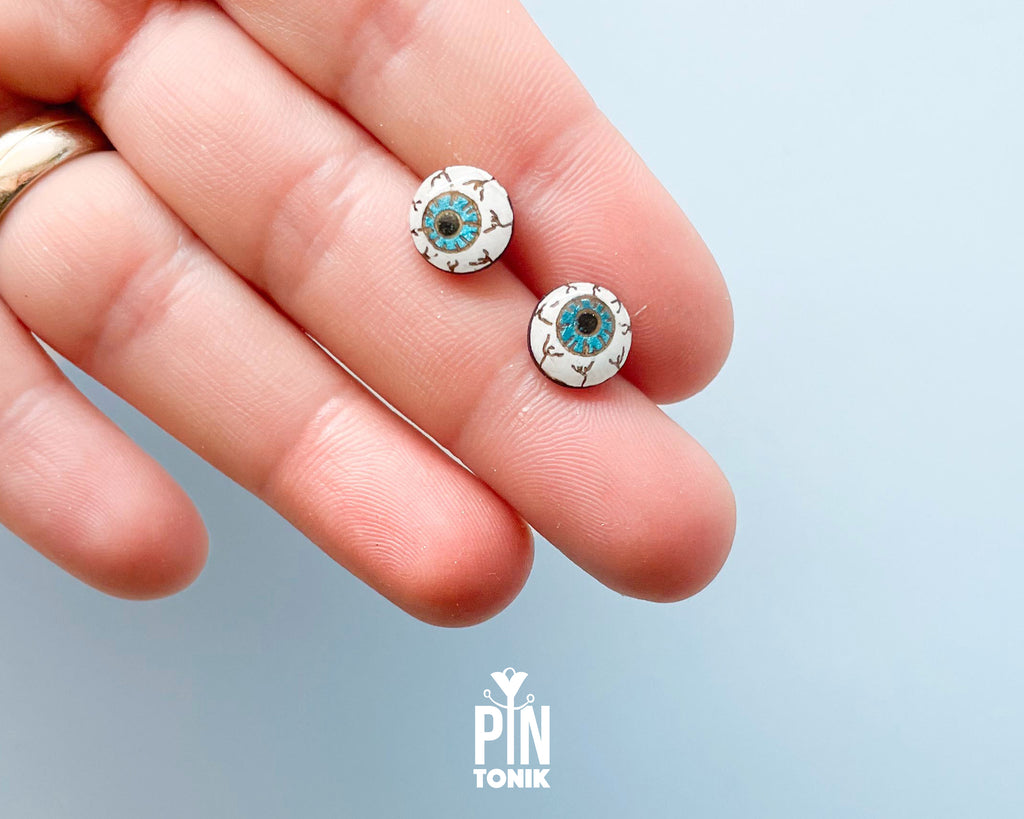Creepy Eyeball Studs