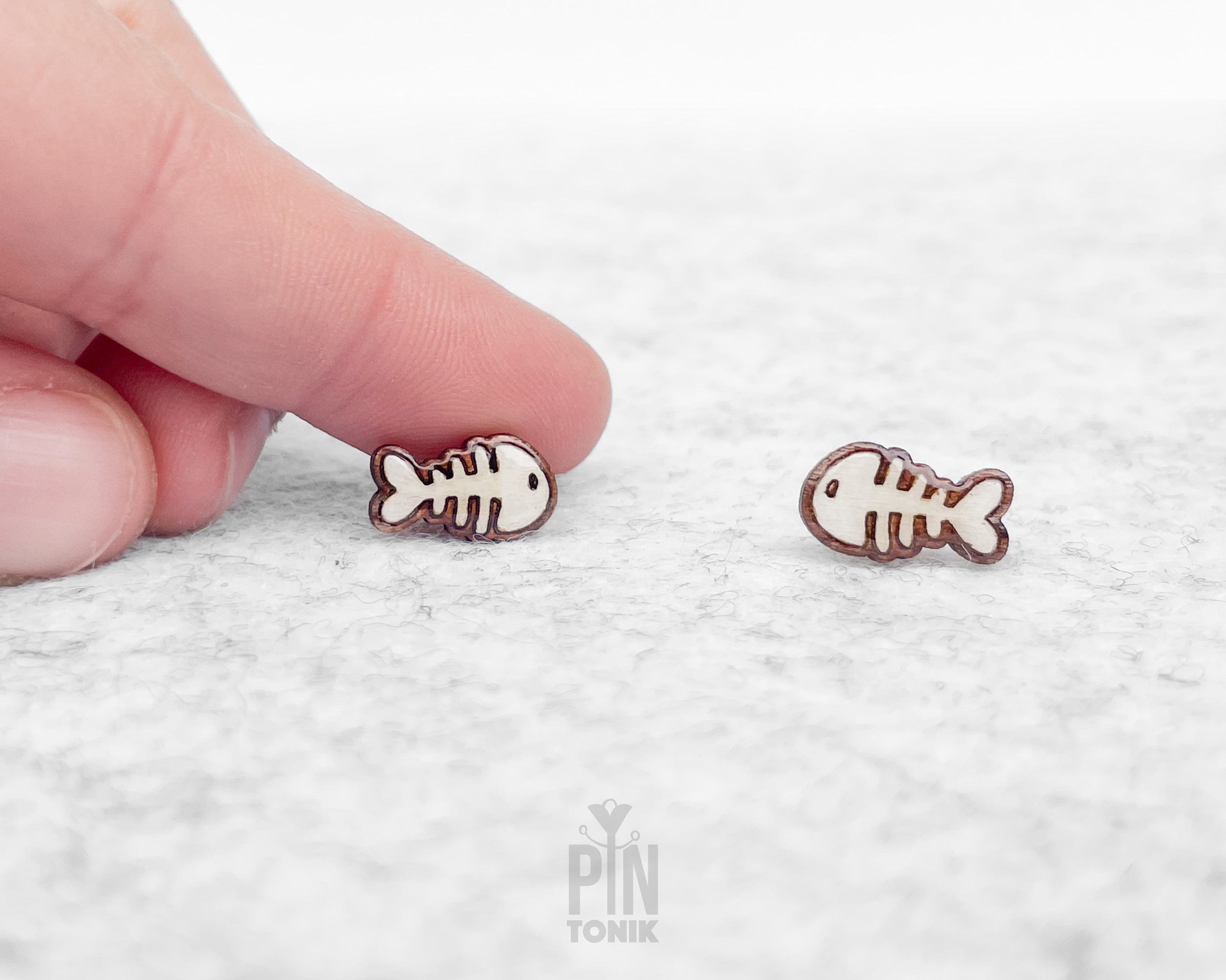 Fishbone Skeleton Studs