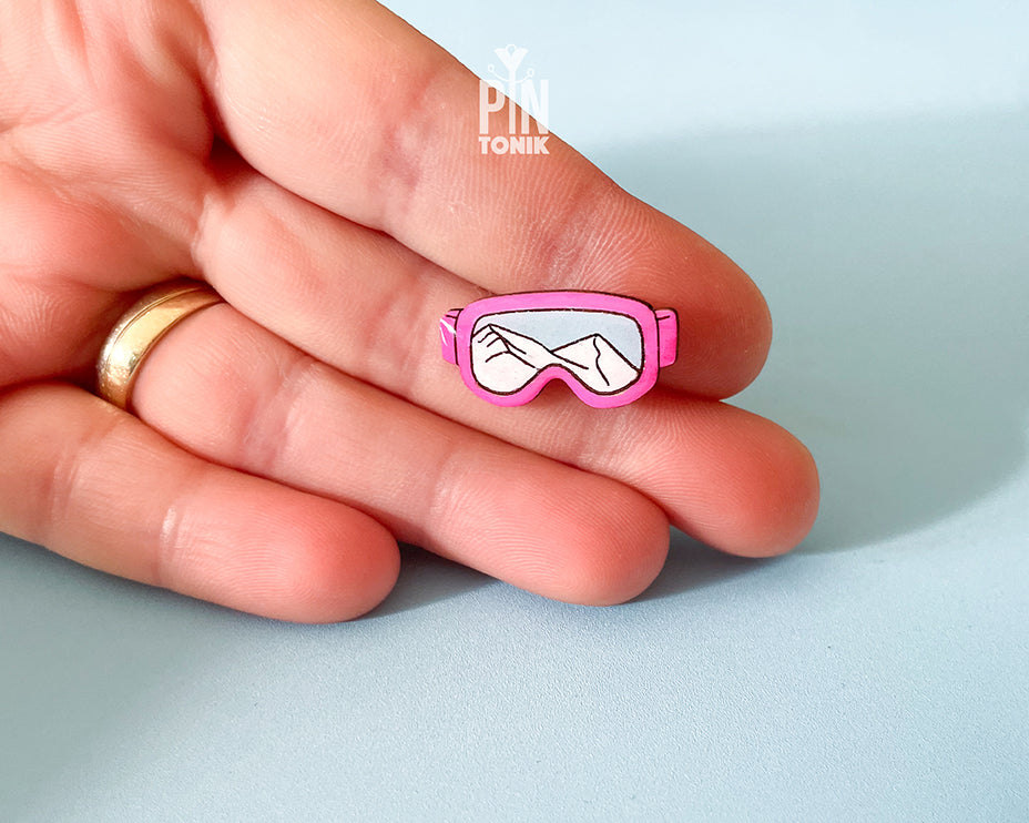 Ski Goggles Pin