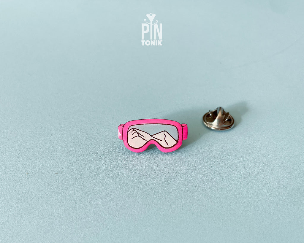 Ski Goggles Pin