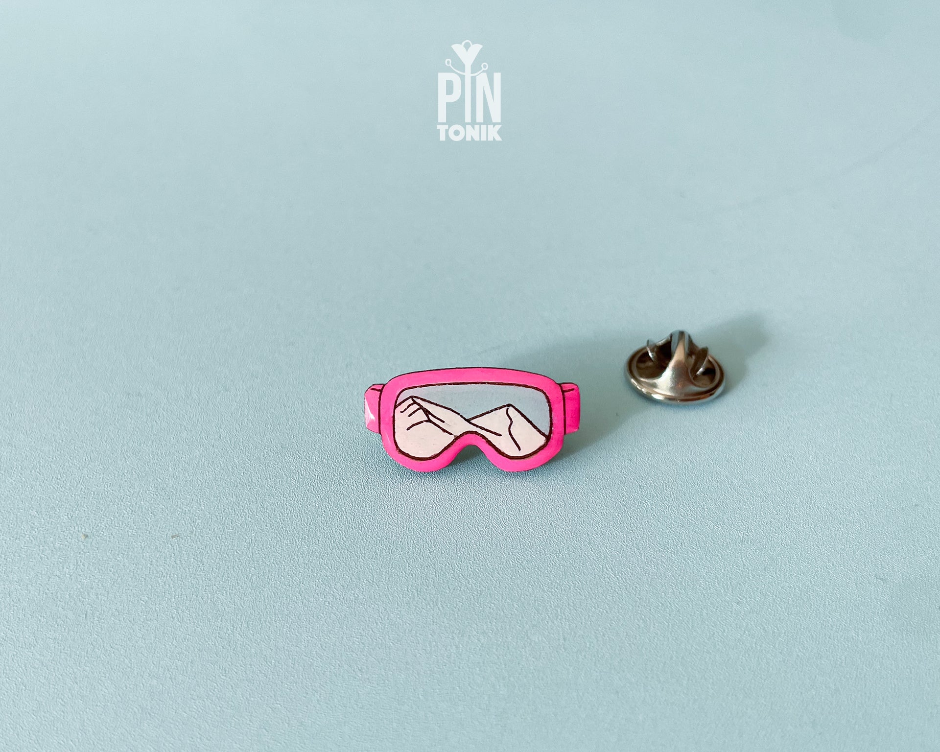 Ski Goggles Pin