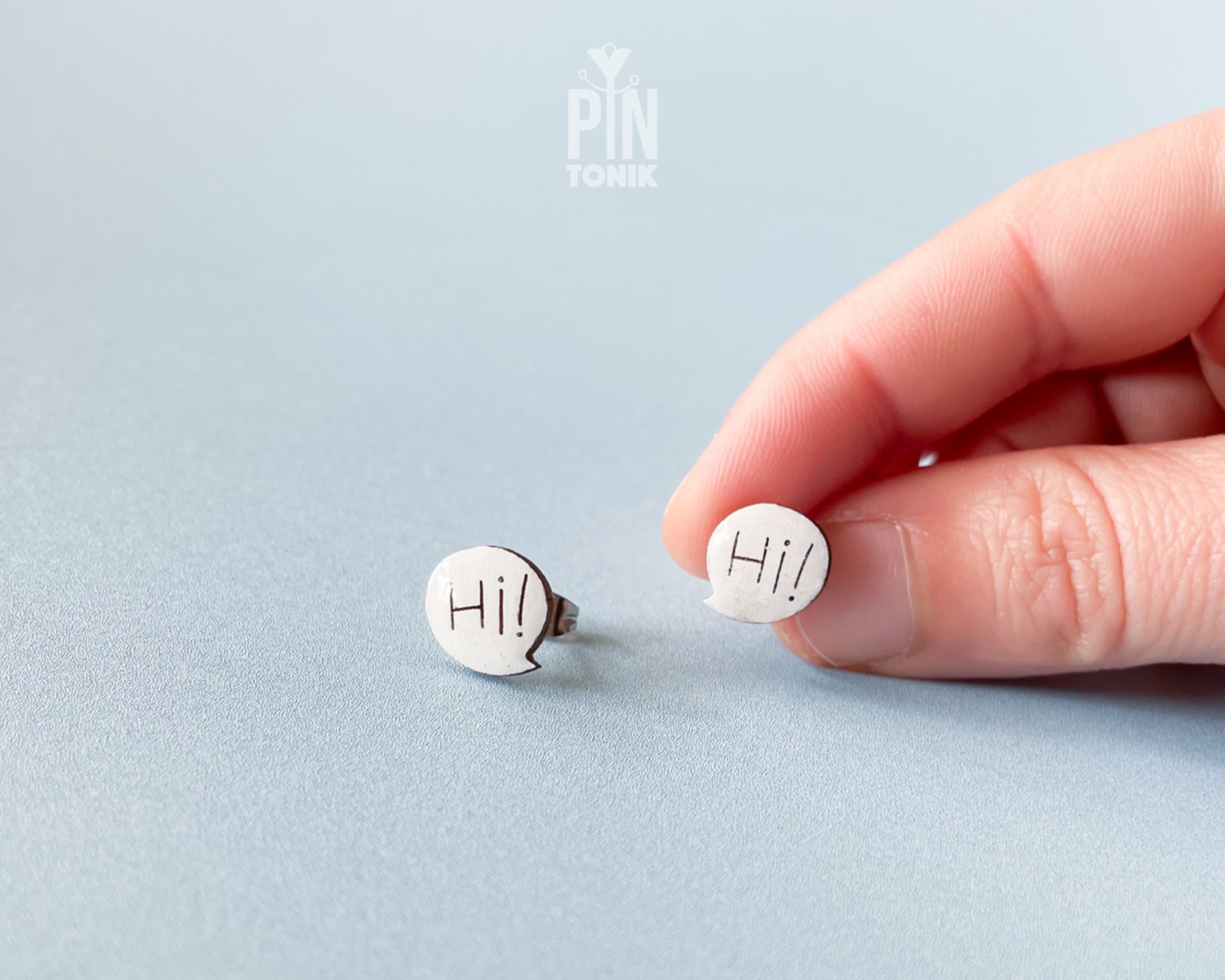 Hi! Speech Bubble Studs