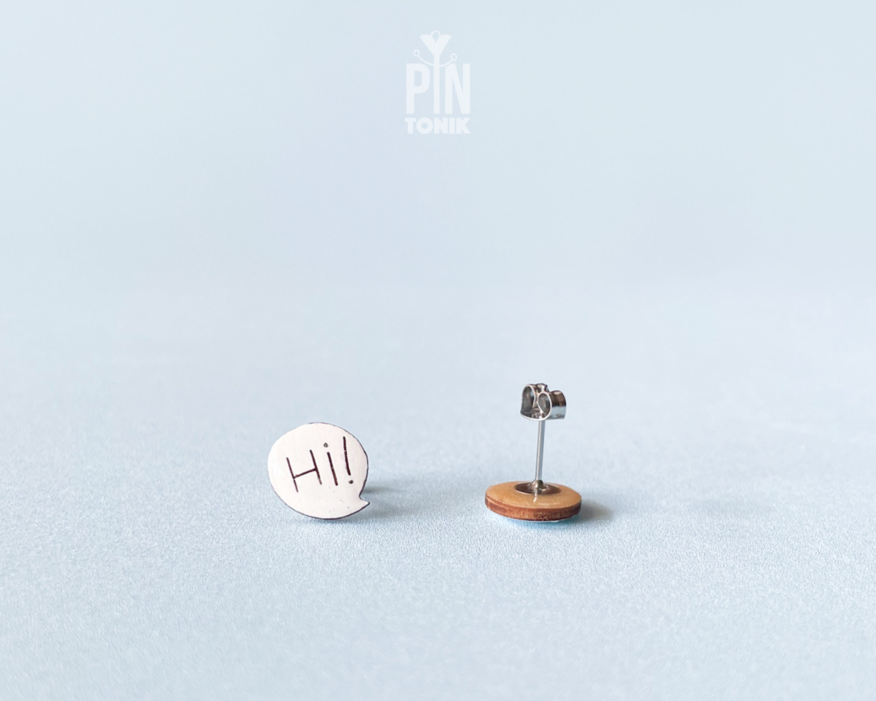 Hi! Speech Bubble Studs