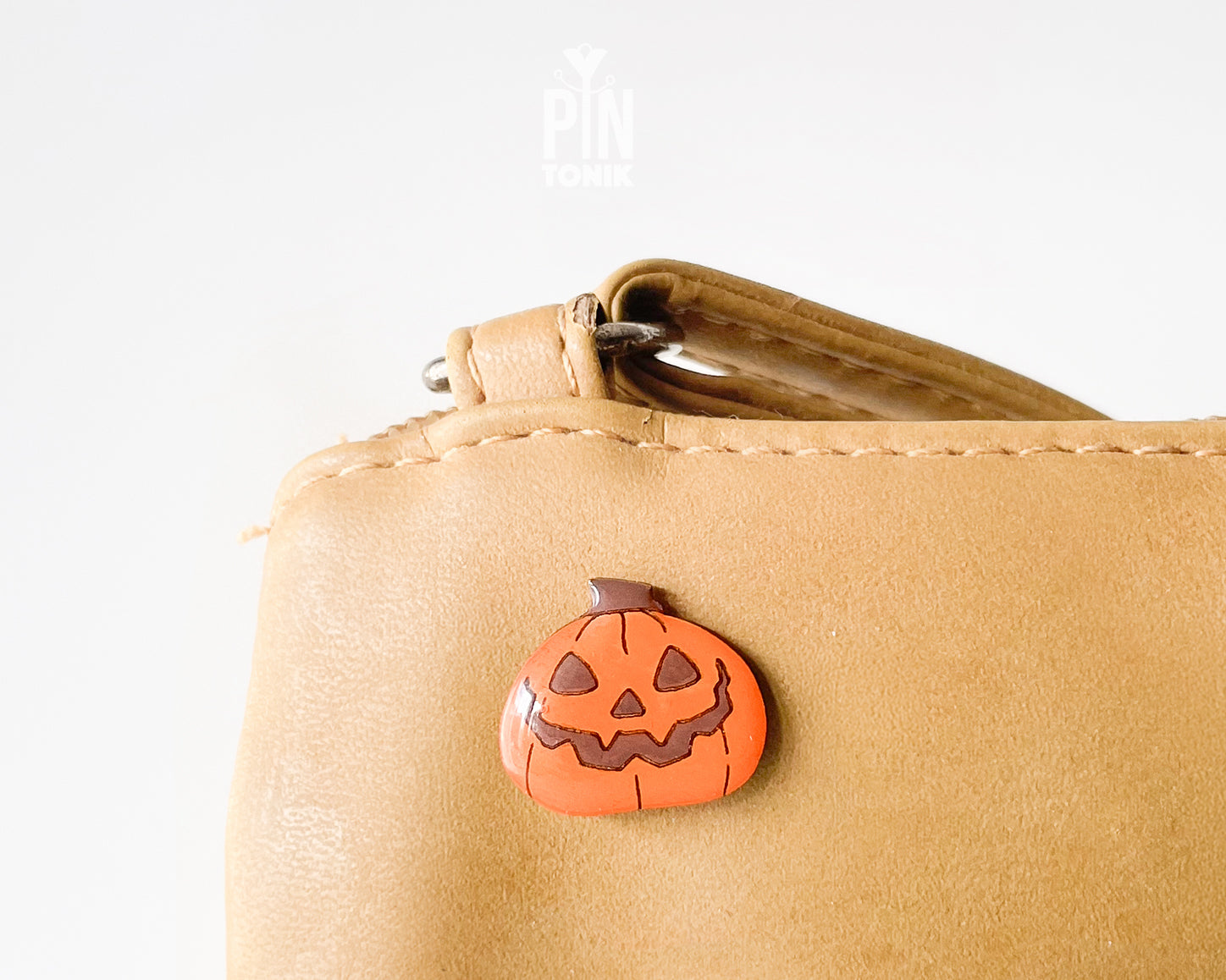 Jack O' Lantern Pin