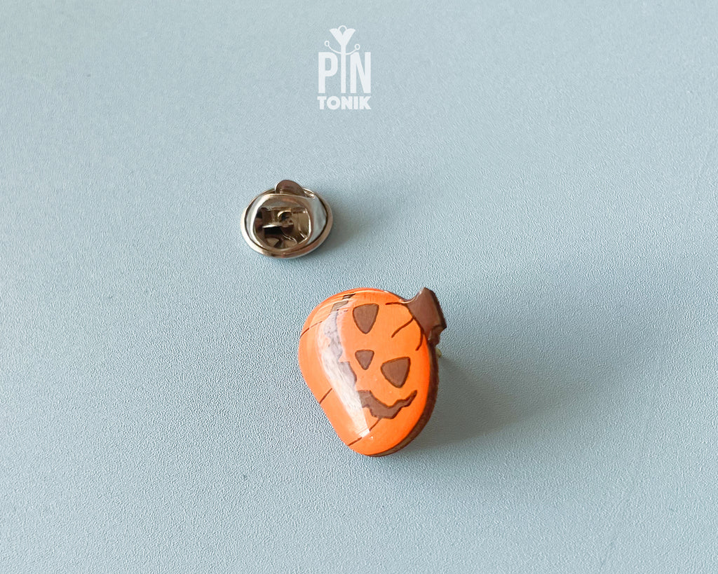 Jack O' Lantern Pin