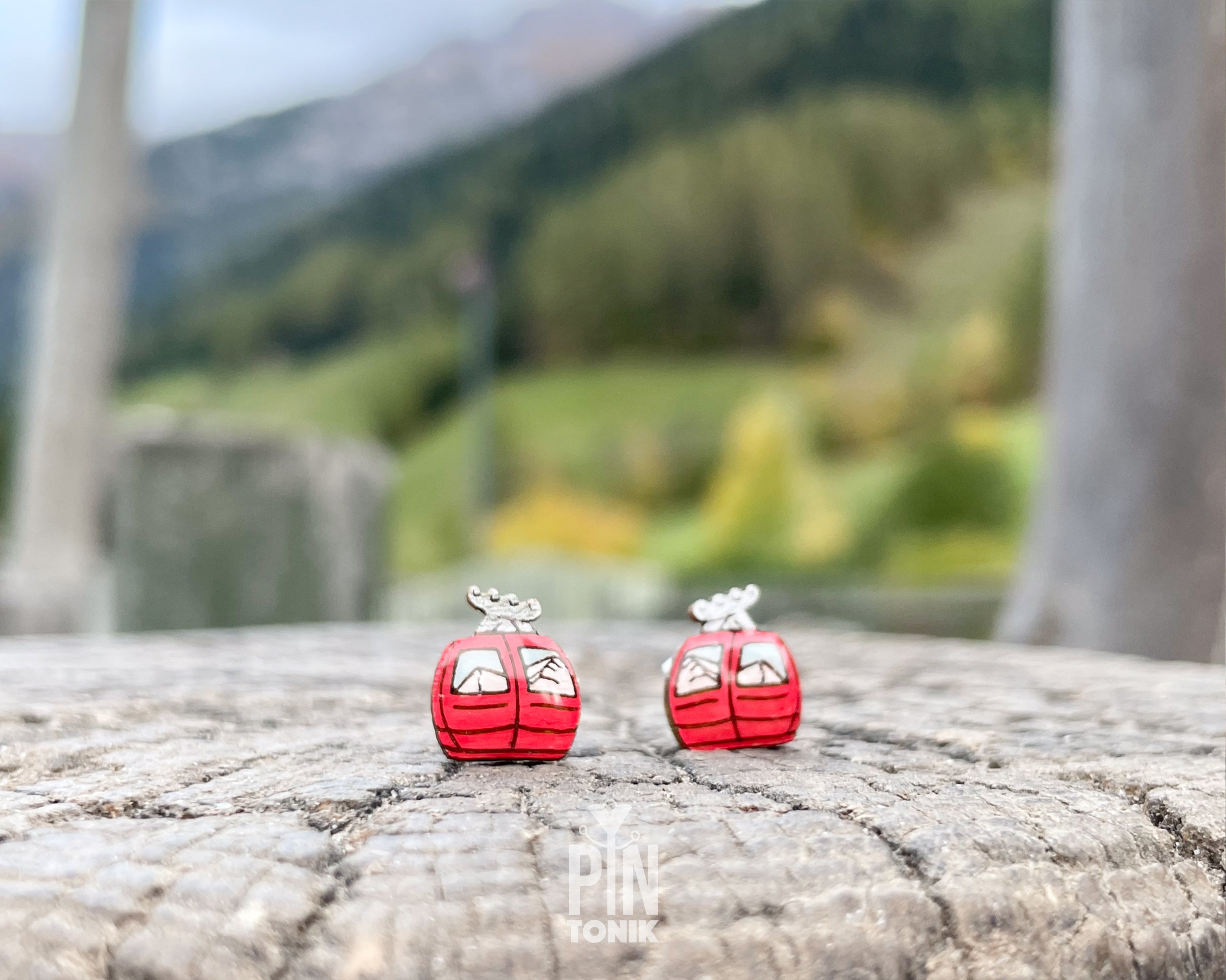 Red Gondola Studs