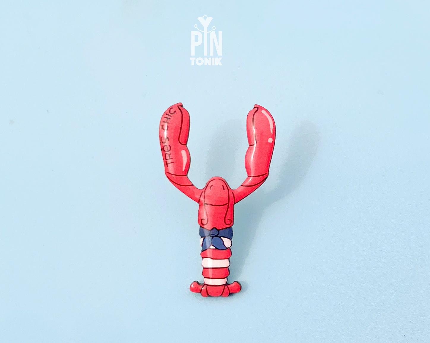 Tres Chic Lobster Pin