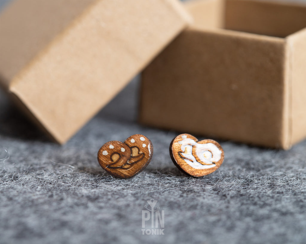 Pretzel Stud Earring