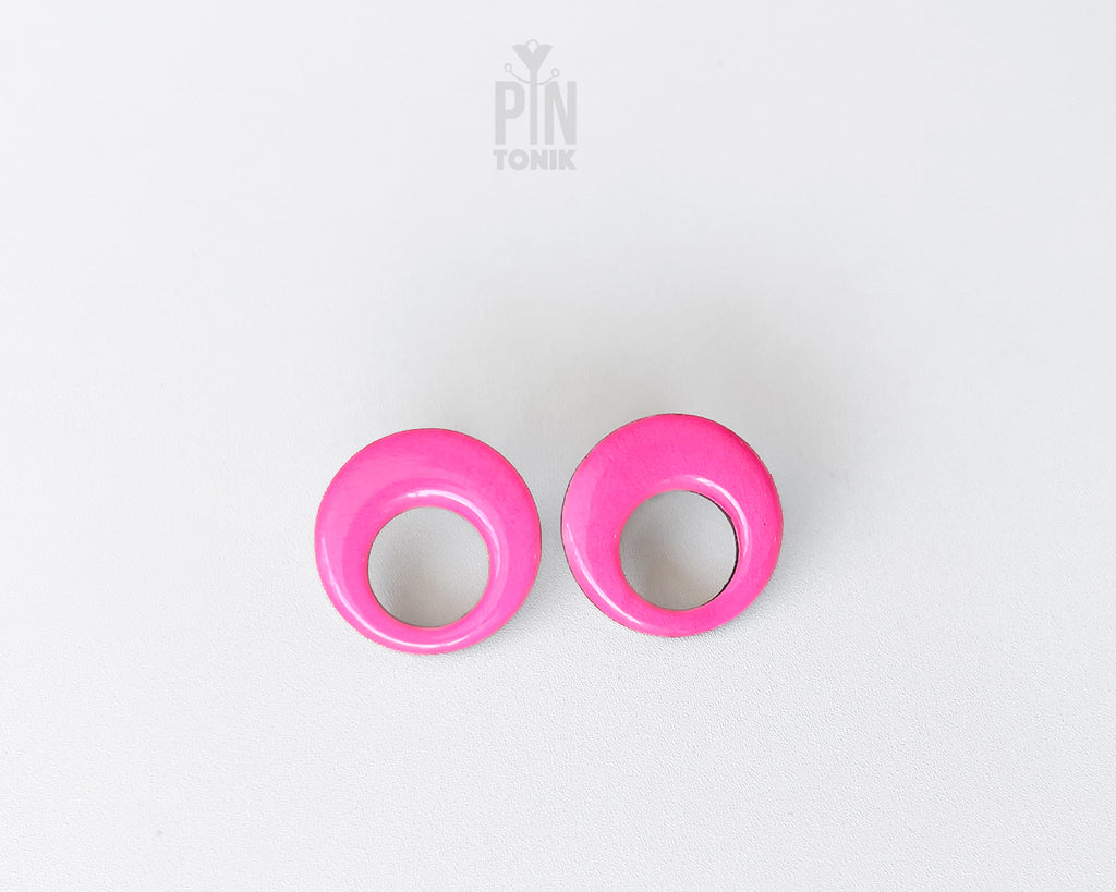 Minimal Retro Circle Studs