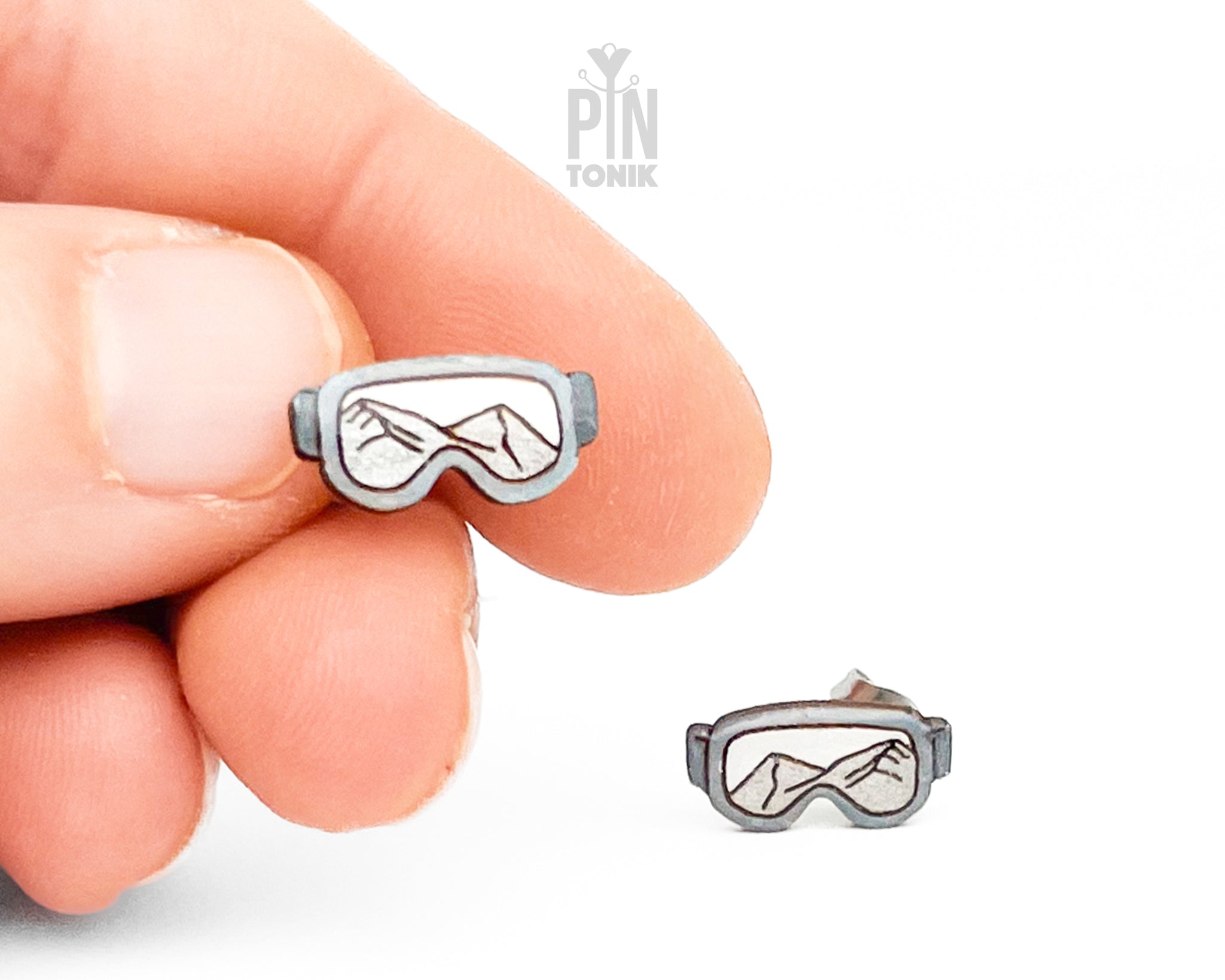 Boucles d'oreilles clous masque de ski gris