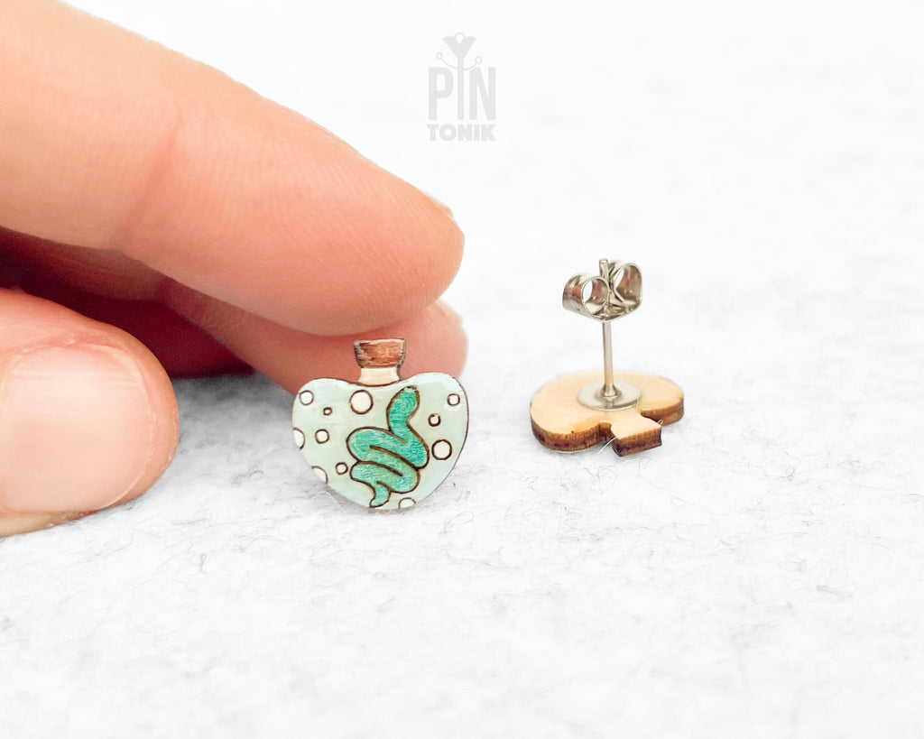 Snake Potion Studs