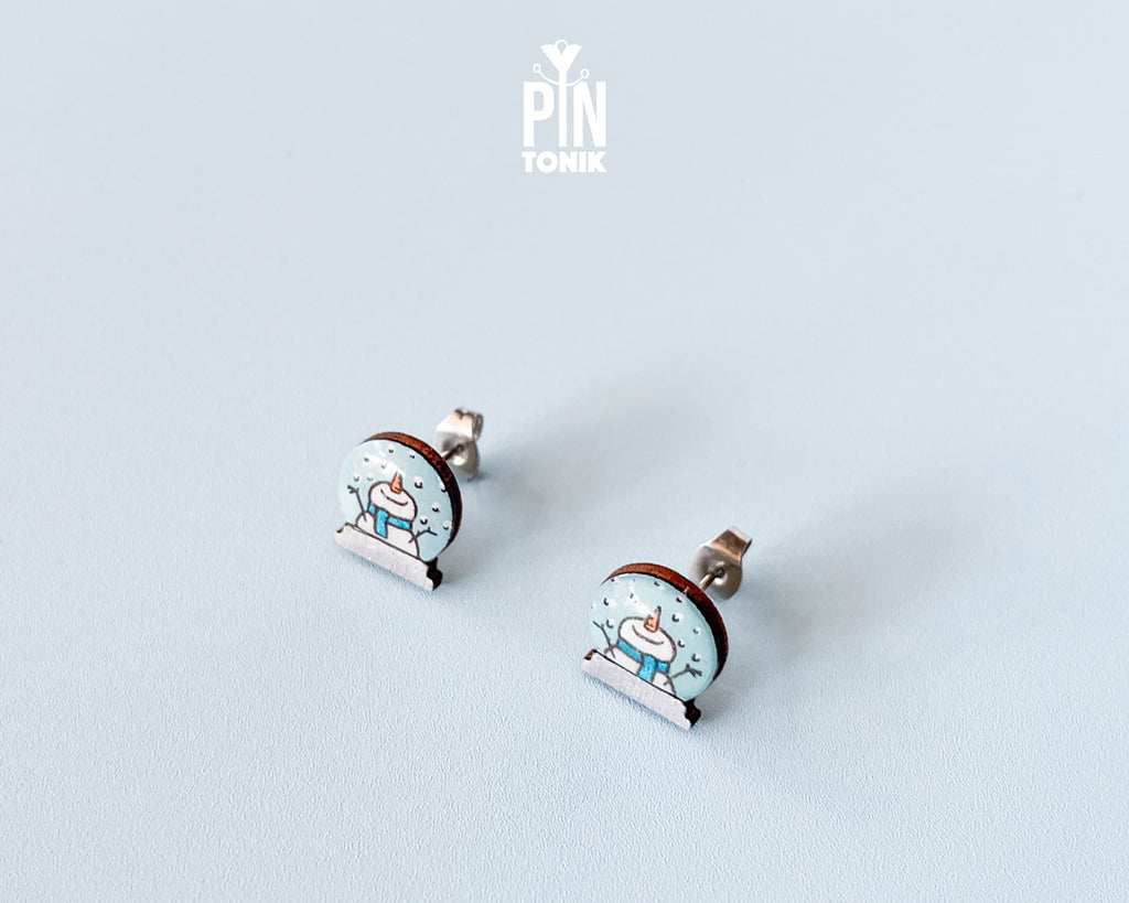 Snowman in Snow Globe Studs