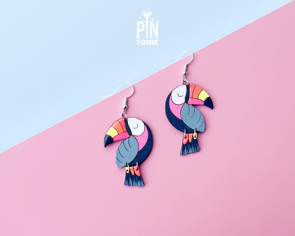 Boucles d'oreilles pendantes en bois Toucan
