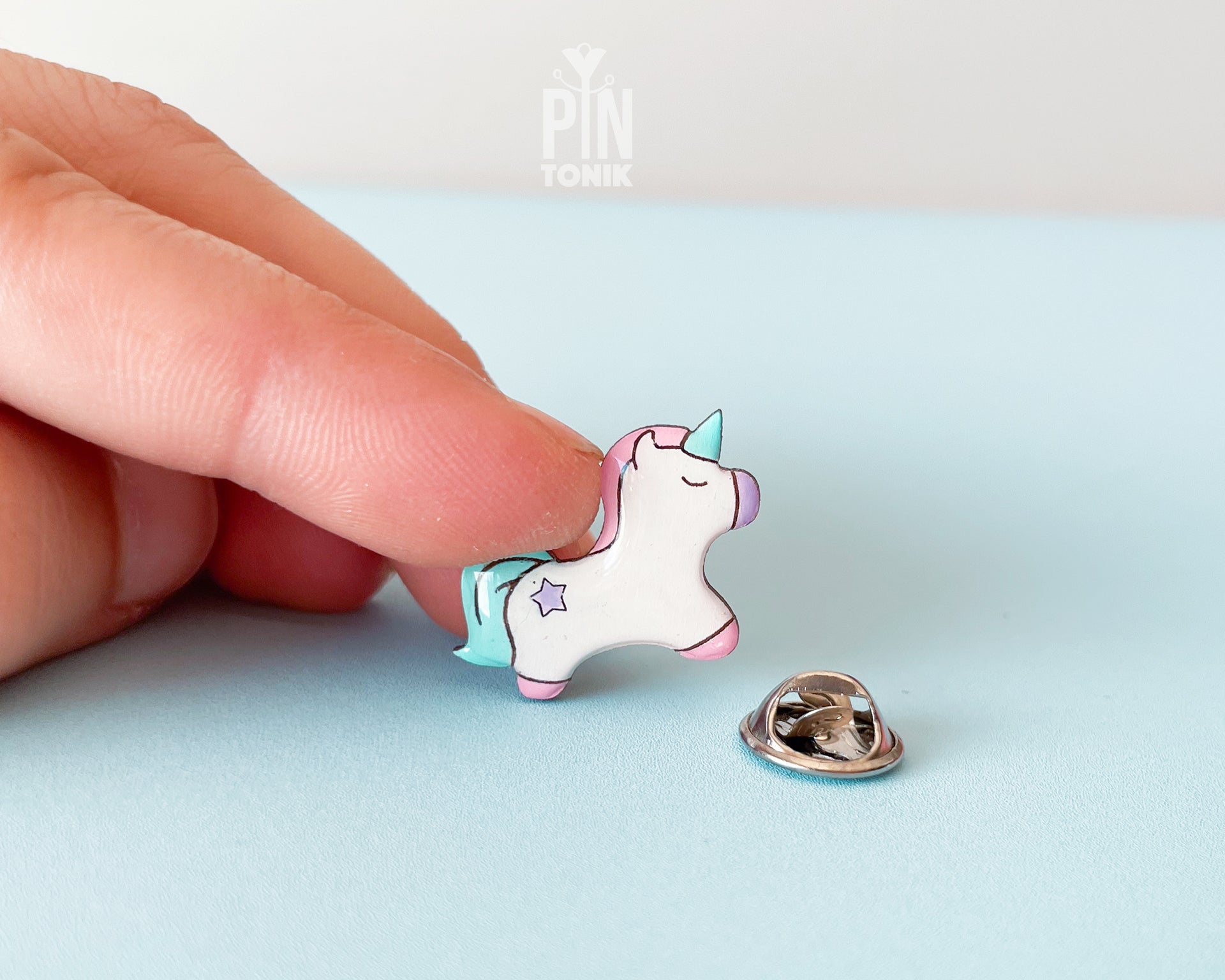 Unicorn Pin