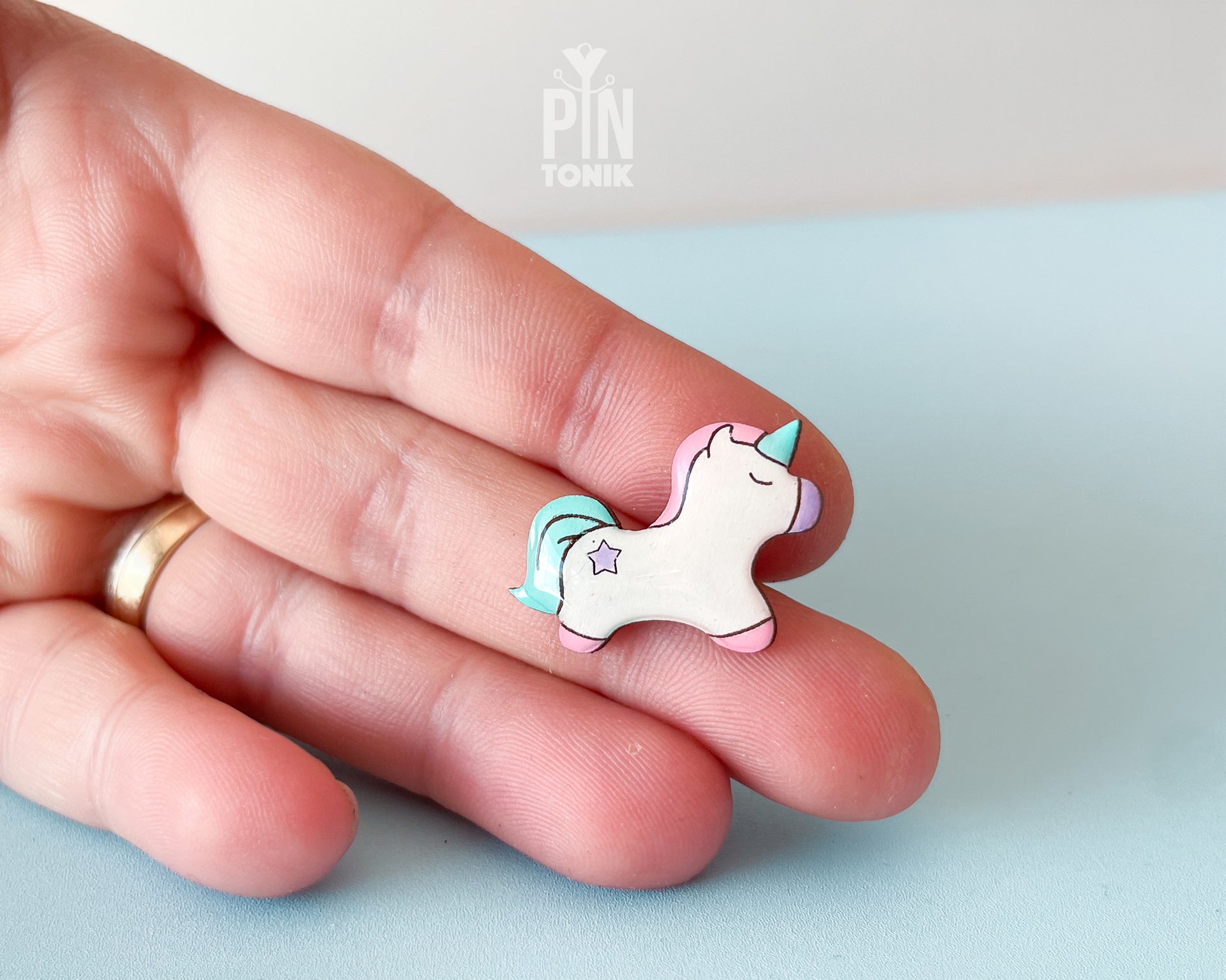 Unicorn Pin