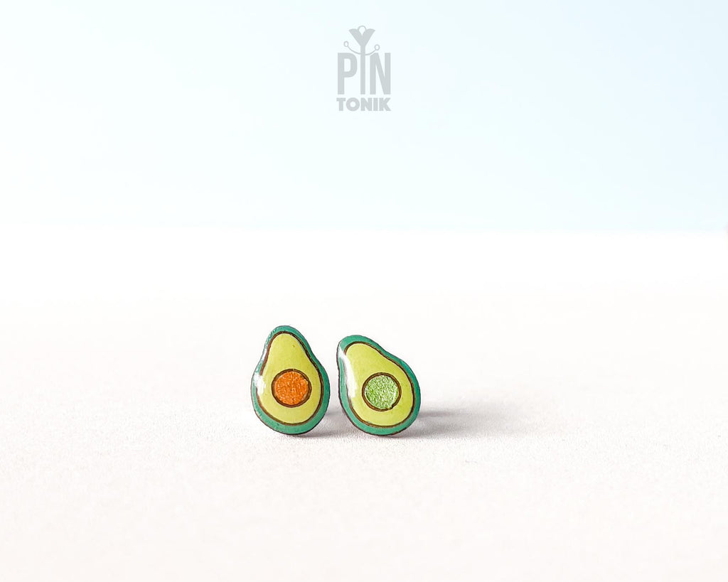 Boucles d'oreilles clous avocat dépareillées